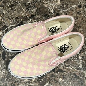 Baby Pink Checkered Slip On Vans (7.5)